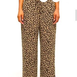 Abercrombie & Fitch poplin leopard print wide leg draw string pants.